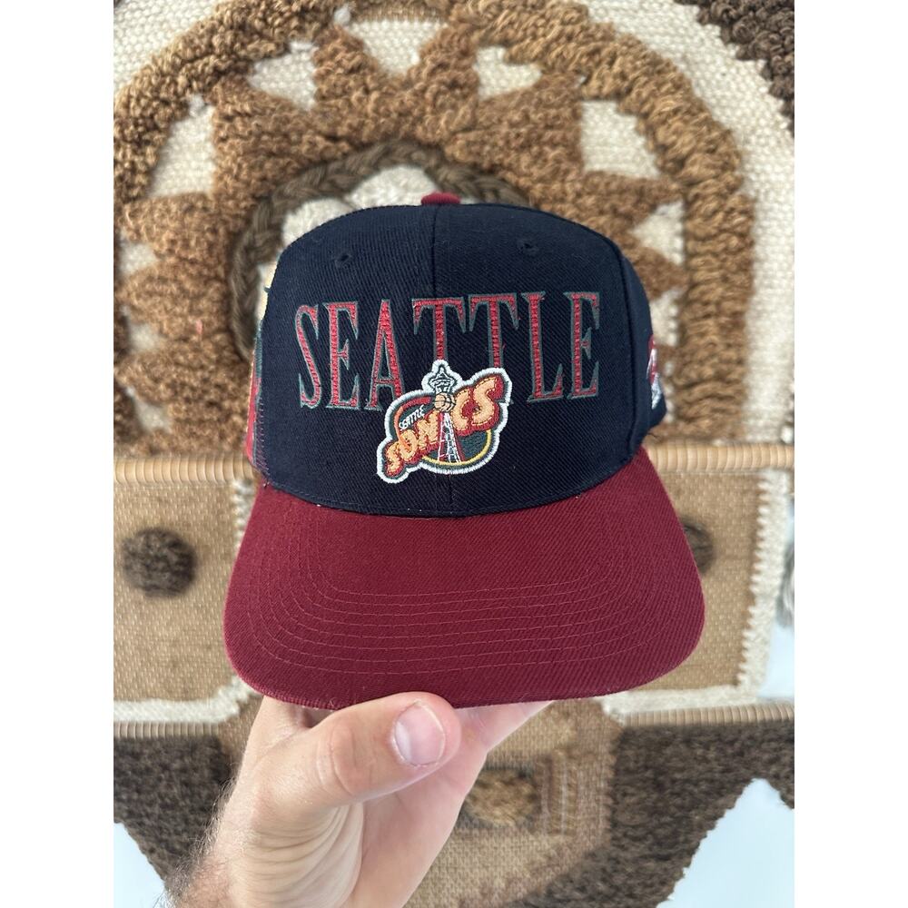 Vintage Sports Specialties Seattle Sonics Black Dome Laser Snapback Hat